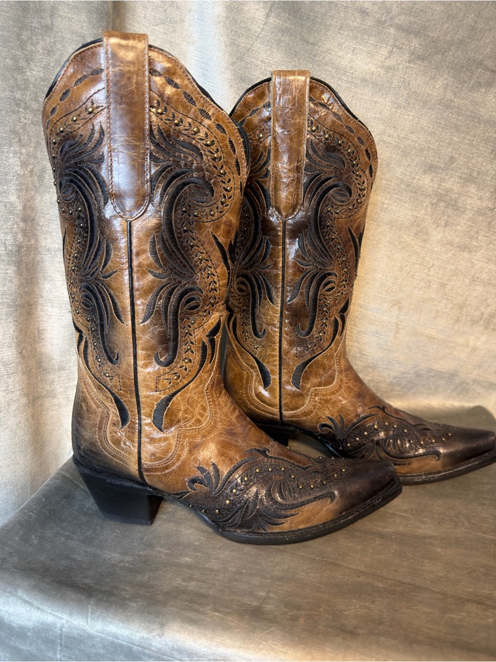 J.B. Dillon Brown & Black Studded Women's Western Boots. Size 8.5B